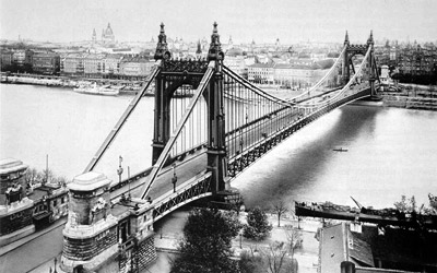 For 23 years, until 1926, the Elizabeth Bridge was the suspension bridge with the largest span of the world